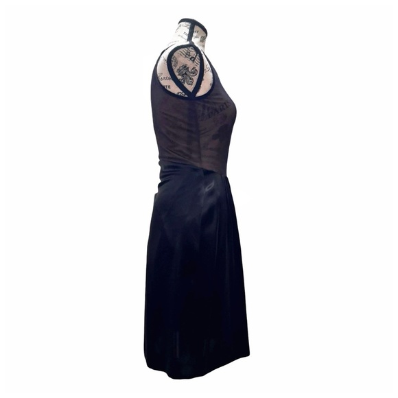 Women’s Vintage Sheath Cocktail Dress with Halter Neckline. Black. Size 4 - Picture 5 of 11